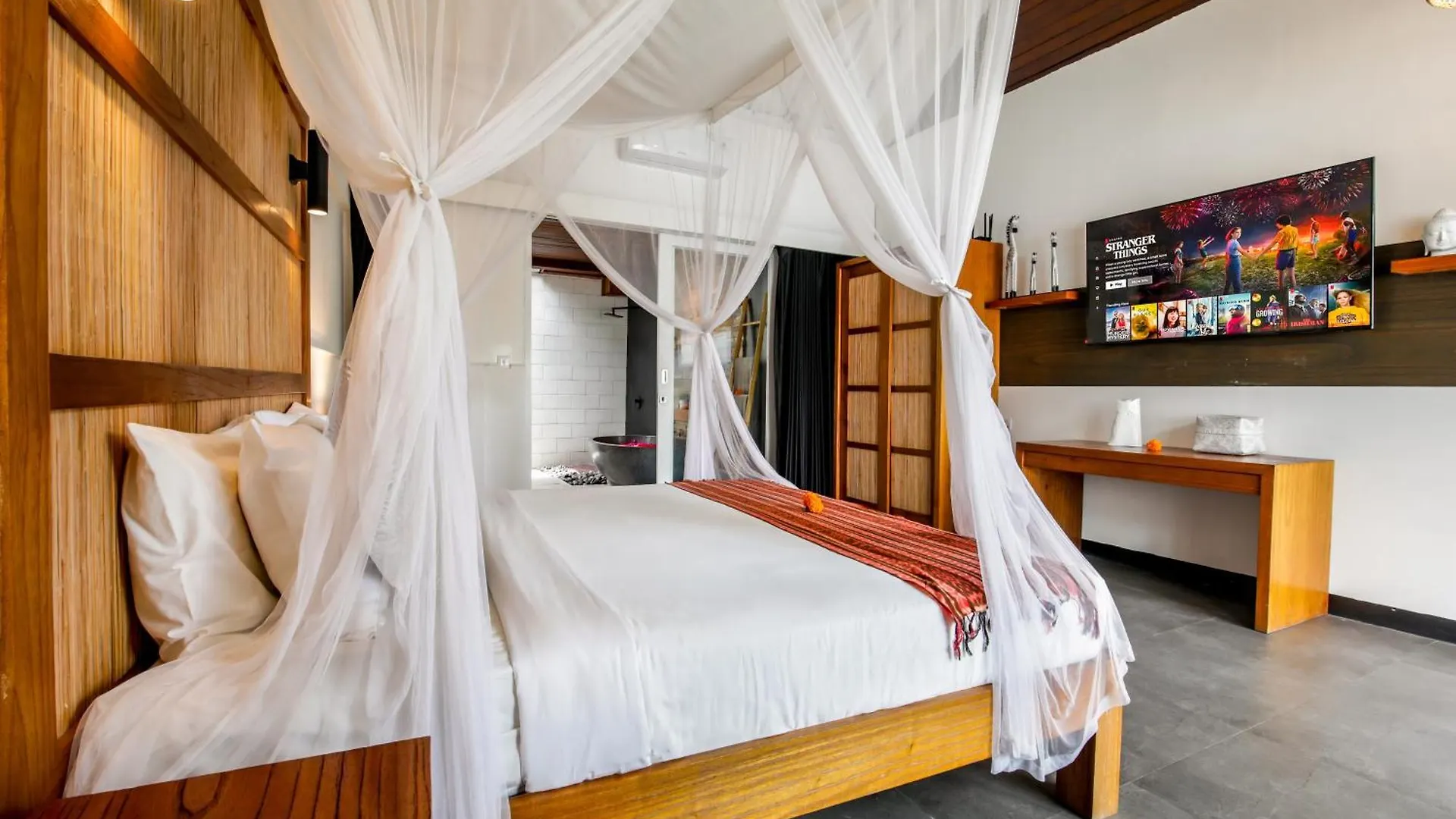 Villa Zebra Walking Distance To Potato Head Seminyak